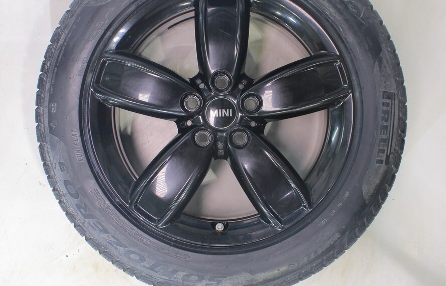 Mini Mini Countryman F60 531 17 inch velgen Pirelli Runflat Winterbanden Nieuw Origineel
