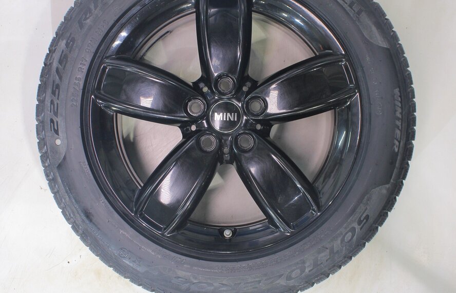 Mini Mini Countryman F60 531 17 inch velgen Pirelli Runflat Winterbanden Nieuw Origineel
