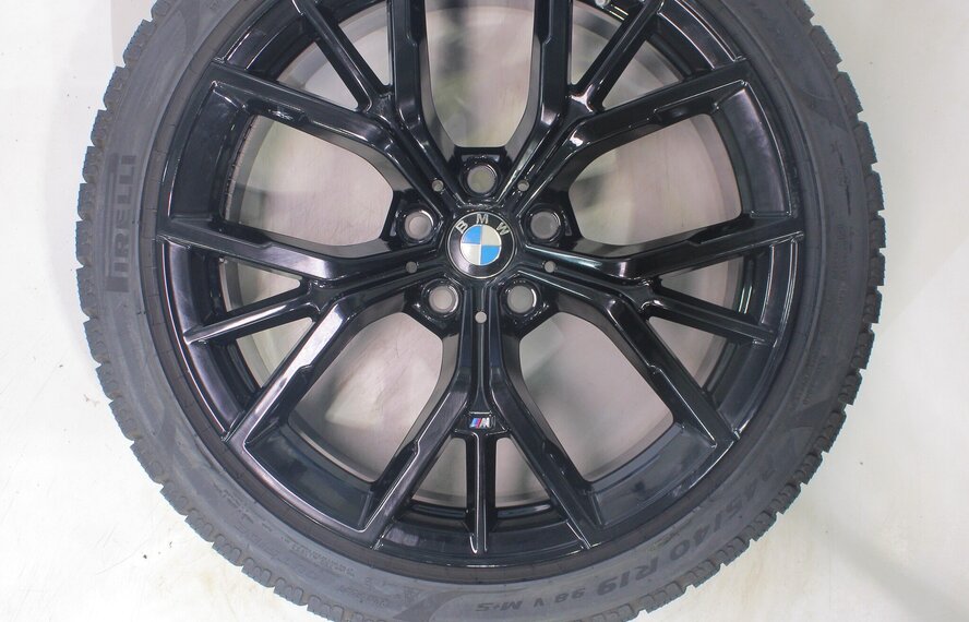 BMW BMW 5 serie G30 G31 8 serie G14 G15 G16 845M 19 inch velgen Pirelli Runflat Winterbanden Nieuw Origineel