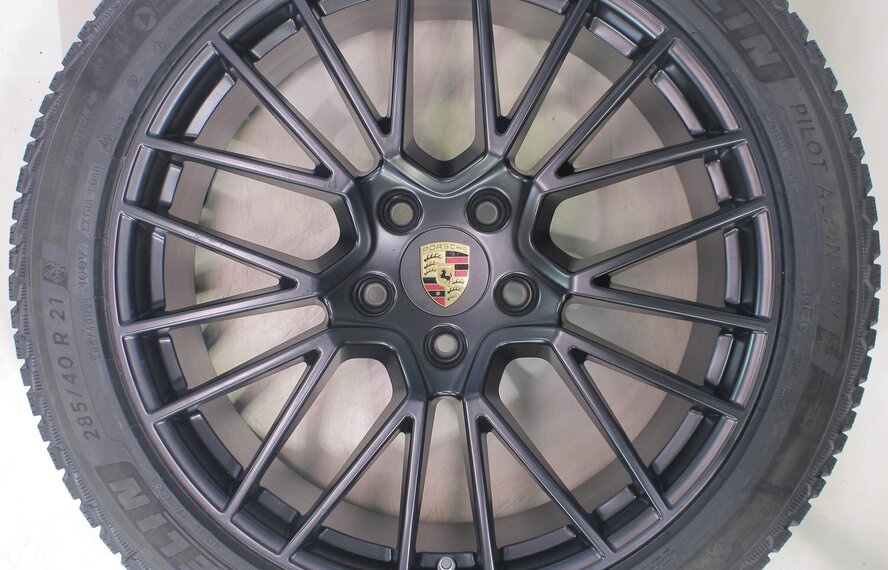 Porsche Porsche Cayenne E3 21 inch velgen Michelin Winterbanden Nieuw Origineel