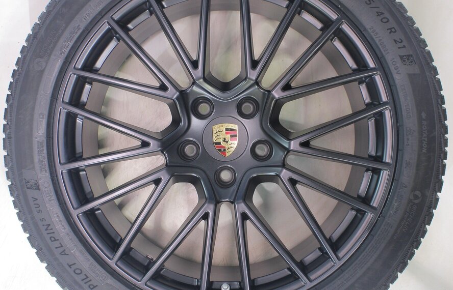 Porsche Porsche Cayenne E3 21 inch velgen Michelin Winterbanden Nieuw Origineel