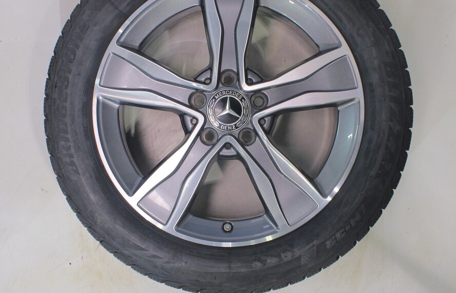 Mercedes Mercedes C-Klasse W205 S205 C205 17 inch velgen Bridgestone Winterbanden Origineel