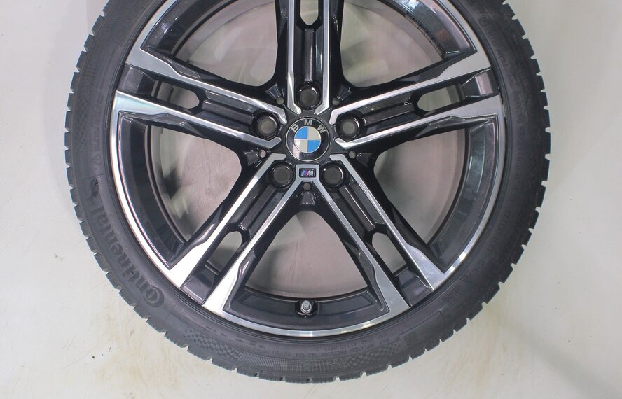 BMW BMW 1 2 serie F40 F44 2 serie Gran Coupe 556M 18 inch velgen Continental Runflat Winterbanden Origineel