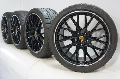 Porsche Porsche Panamera 971 21 inch velgen Pirelli Winterbanden Origineel