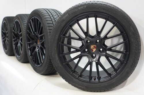 Porsche Porsche Cayenne E3 21 inch velgen Pirelli Winterbanden Origineel