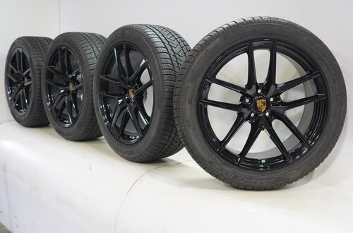 Porsche Porsche Macan II + III 95B 20 inch velgen Pirelli Winterbanden Nieuw Origineel