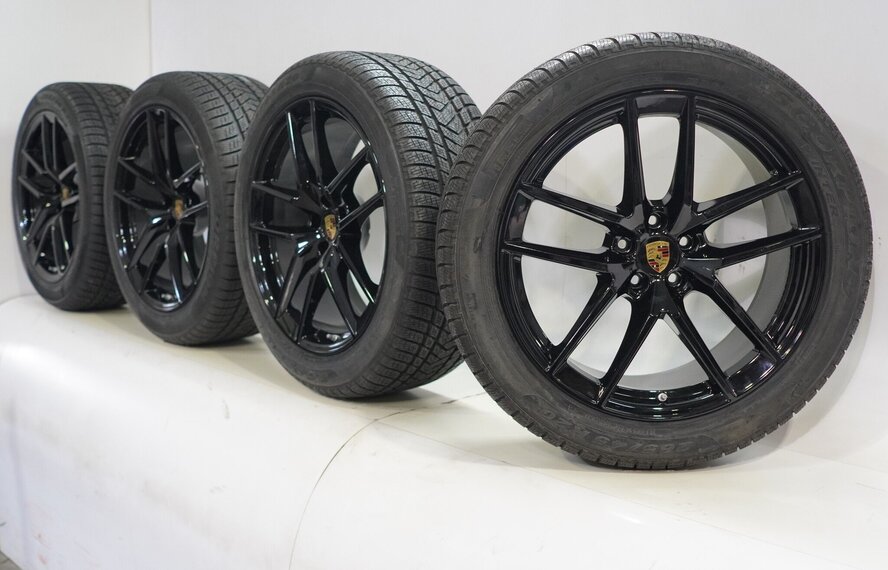 Porsche Porsche Macan II + III 95B 20 inch velgen Pirelli Winterbanden Nieuw Origineel