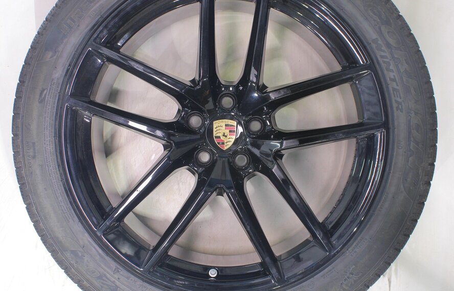 Porsche Porsche Macan II + III 95B 20 inch velgen Pirelli Winterbanden Nieuw Origineel