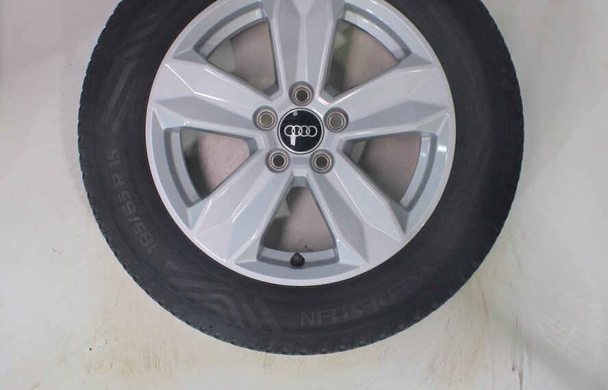 Audi Audi A1 S1 82A 8X 15 inch velgen Vredestein All-Season (4 seizoenen) Origineel