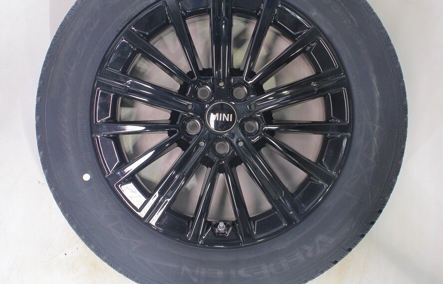 Mini U25 Countryman 833 17 inch velgen Vredestein Winterbanden Nieuw Origineel