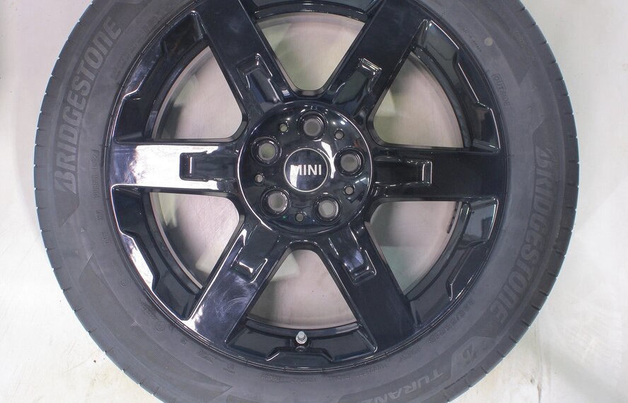 Mini U25 Countryman 944 18 inch velgen Bridgestone Zomerbanden Origineel