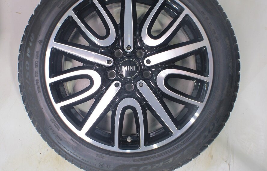 Mini Countryman F60 JCW529 18 inch velgen Pirelli Runflat Winterbanden Origineel