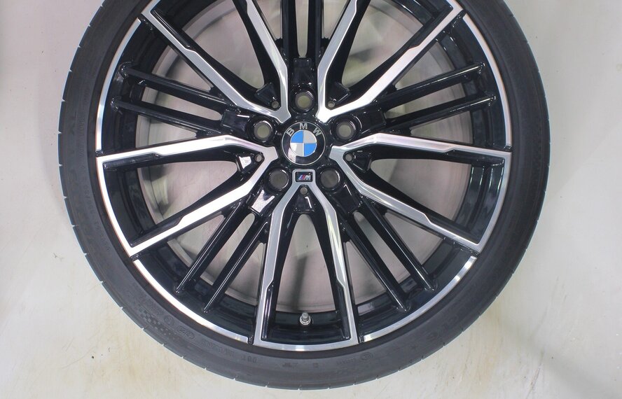 BMW BMW 1 2 serie F40 F44 2 serie Gran Coupe 552M 19 inch velgen Continental Zomerbanden Nieuw Origineel
