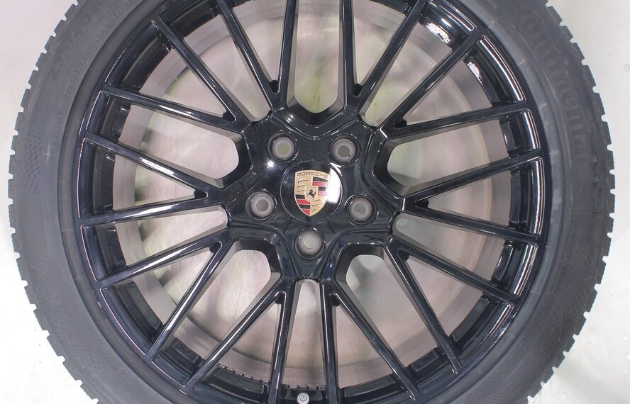 Porsche Porsche Cayenne Coupé 21 inch velgen Continental Winterbanden Origineel