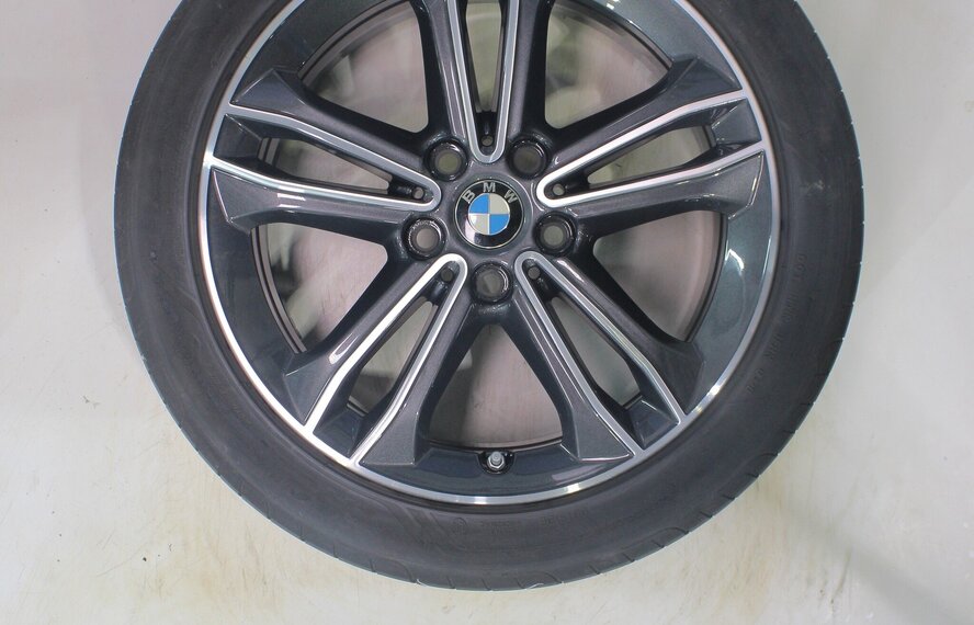 BMW BMW 1 2 serie F40 F44 2 serie Gran Coupe 549 17 inch velgen Bridgestone Zomerbanden Origineel