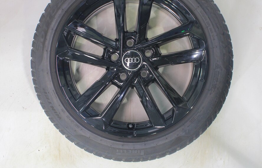 Audi Audi A3 S3 8Y 8V 17 inch velgen Pirelli Winterbanden Origineel