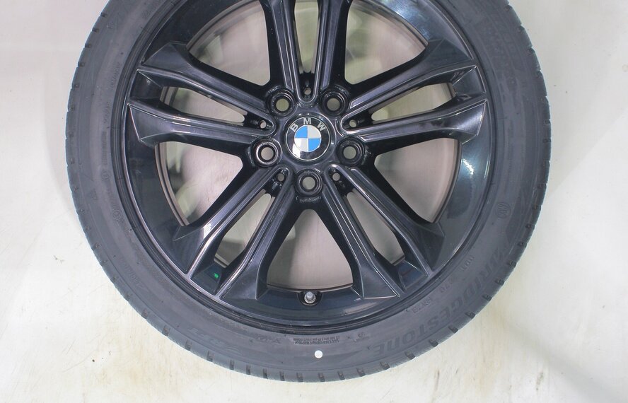 BMW BMW 1 2 serie F40 F44 2 serie Gran Coupe 549 17 inch velgen Bridgestone Runflat Winterbanden Nieuw Origineel