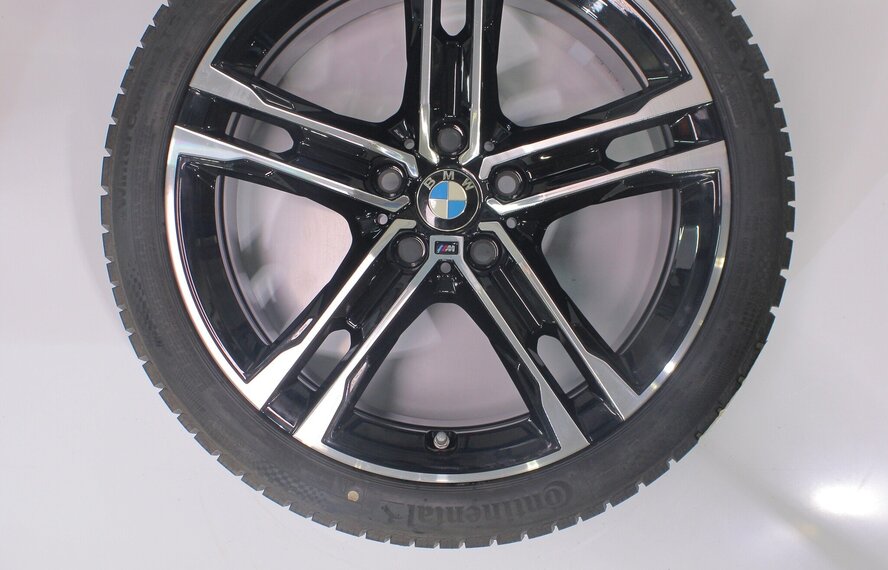 BMW BMW 1 2 serie F40 F44 2 serie Gran Coupe 556M 18 inch velgen Continental Runflat Winterbanden Origineel