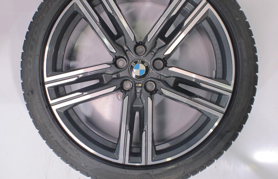 BMW BMW 5 serie G30 G31 8 serie G14 G15 G16 727M 19 inch velgen Pirelli Runflat Winterbanden Nieuw Origineel