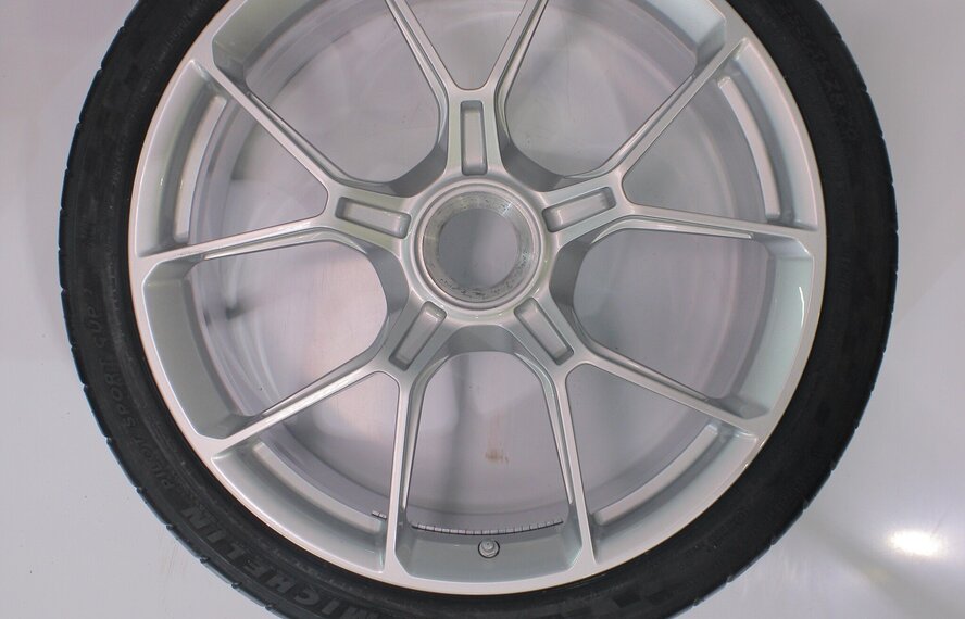 Porsche Porsche 911 992 GTS Turbo S GT3 20 & 21 inch velgen Michelin Zomerbanden Nieuw Origineel