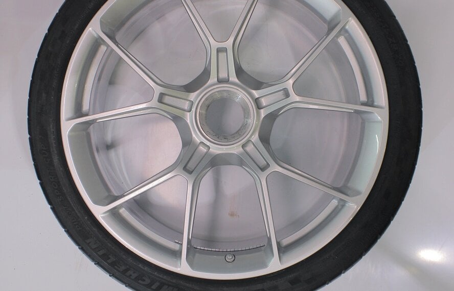 Porsche Porsche 911 992.1 GT3 20 & 21 inch velgen Michelin Zomerbanden Nieuw Origineel