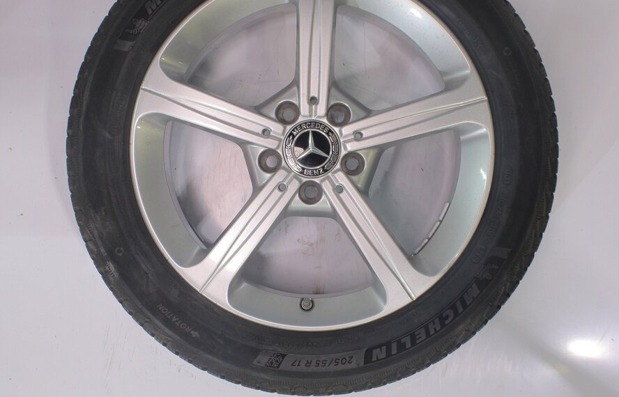 Mercedes Mercedes A B CLA Klasse W177 C118 W247 17 inch velgen Michelin Winterbanden Origineel