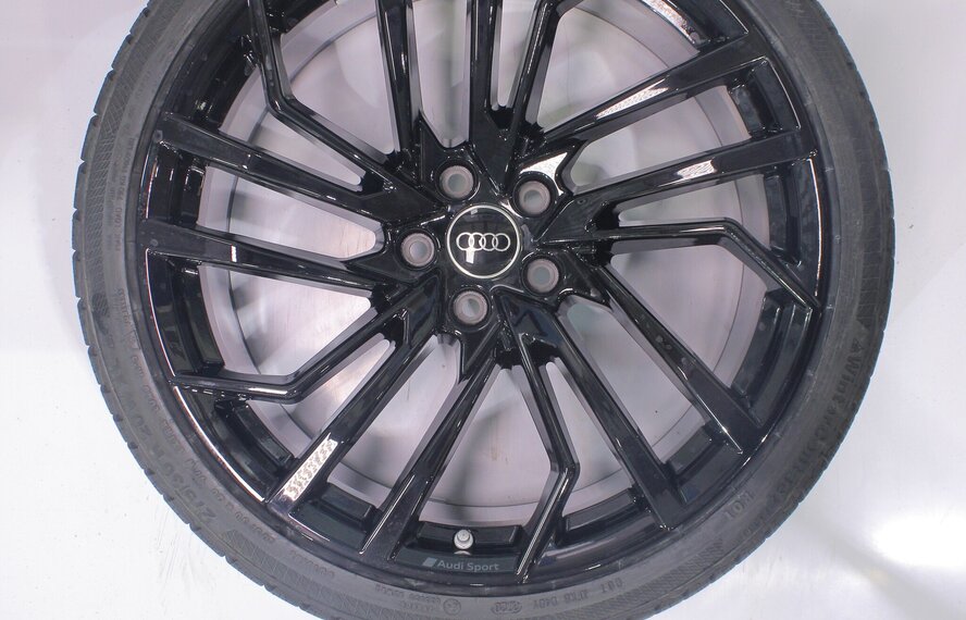 Audi Audi RS4 RS5 B9 20 inch velgen Continental Winterbanden Nieuw Origineel