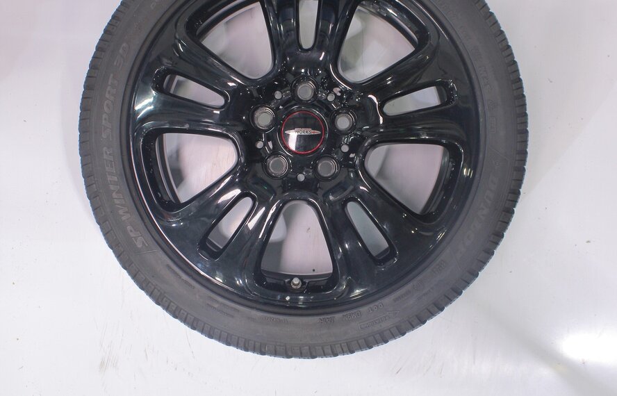 Mini Cooper / S / One / Cabrio F55 F56 F57 JCW510 17 inch velgen Dunlop Runflat Winterbanden Origineel