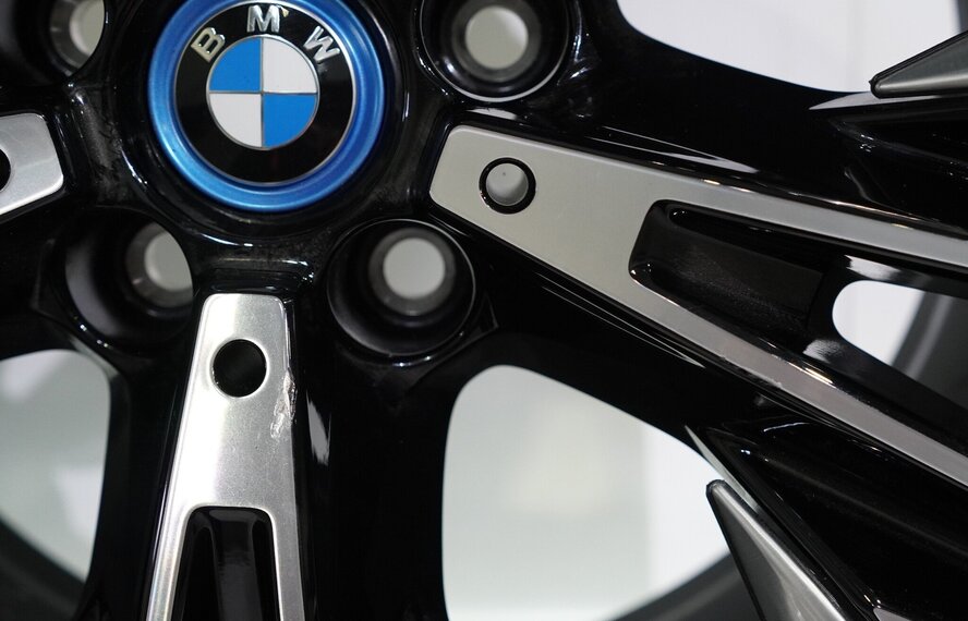 BMW BMW 5 serie i5 G60 G61 937 20 inch velgen Continental Zomerbanden Origineel