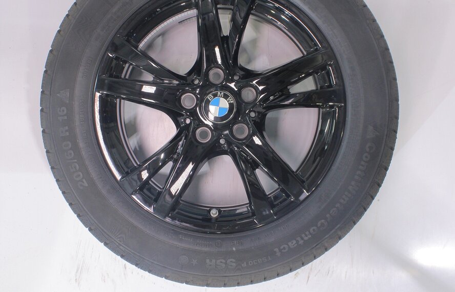 BMW BMW 2 serie F45 F46 Active Gran Tourer 473 16 inch velgen Continental Runflat Winterbanden Nieuw Origineel