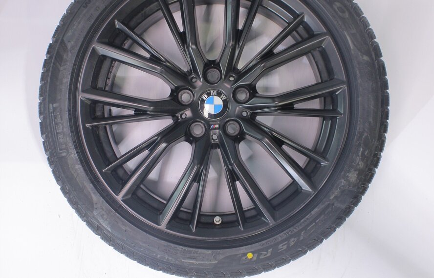 BMW BMW 2 serie 3 serie 4 serie G20 G21 G22 G42 796M 18 inch velgen Pirelli Runflat Winterbanden Nieuw Origineel
