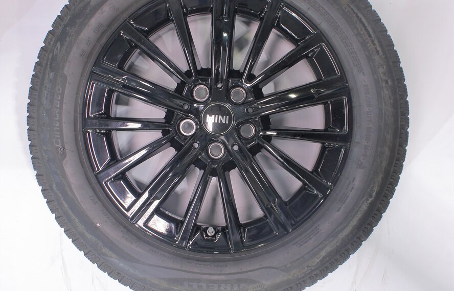 Mini Mini U25 Countryman 833 17 inch velgen Pirelli Winterbanden Origineel