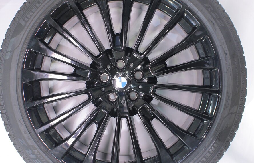 BMW BMW X7 G07 757 22 inch velgen Pirelli Runflat Winterbanden Origineel