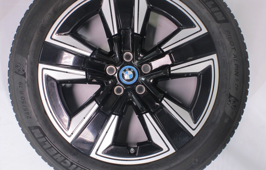 BMW BMW iX3 G08 842 19 inch velgen Michelin Runflat Winterbanden Origineel