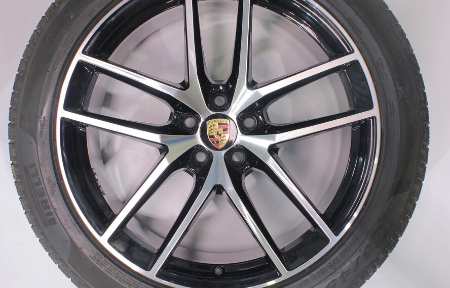 Porsche Porsche Macan II + III 95B 20 inch velgen Pirelli Winterbanden Origineel