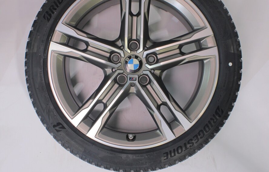 BMW BMW 1 serie 2 serie F70 F74 556M 18 inch velgen Bridgestone Winterbanden Nieuw Origineel
