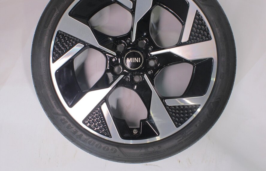 Mini F65 / F66 One / Cooper / Cooper D / Cooper S 958 18 inch velgen Goodyear Zomerbanden Origineel