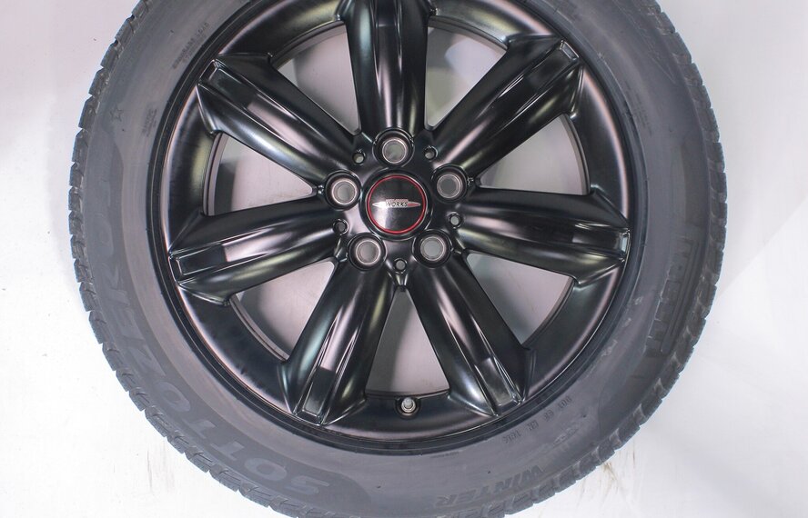 Mini Mini Countryman F60 539 17 inch velgen Pirelli Winterbanden Nieuw Origineel