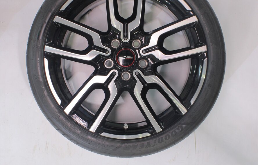 Mini J05 Aceman 960 18 inch velgen Goodyear Zomerbanden Origineel