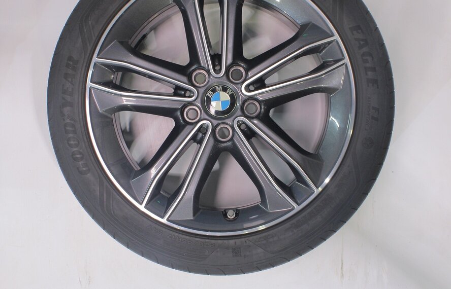 BMW BMW 1 2 serie F40 F44 2 serie Gran Coupe 549 17 inch velgen Goodyear Zomerbanden Origineel