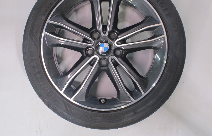 BMW BMW 1 2 serie F40 F44 2 serie Gran Coupe 549 17 inch velgen Goodyear Zomerbanden Origineel
