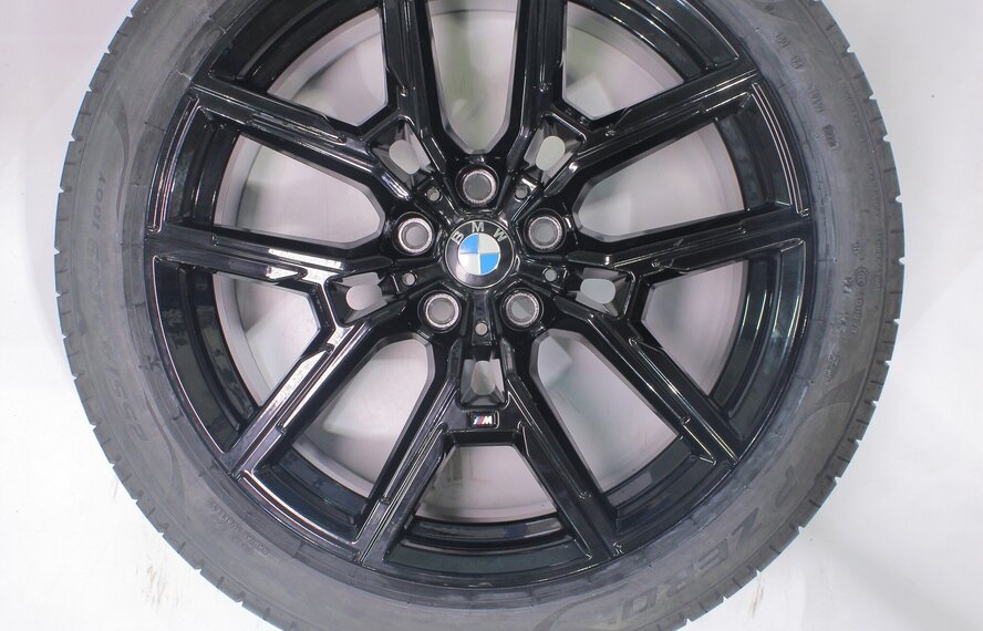 BMW BMW 4 serie i4 G26 859M 19 inch velgen Pirelli Zomerbanden Origineel
