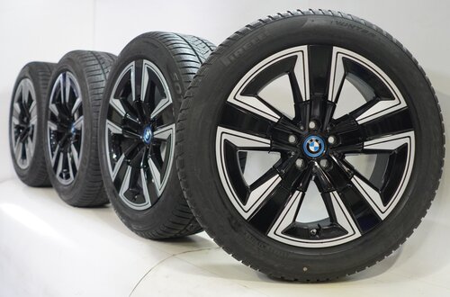 BMW BMW iX3 G08 842 19 inch velgen Pirelli Runflat Winterbanden Origineel
