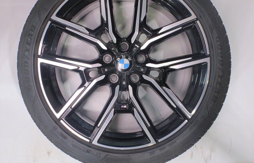 BMW BMW 4 serie i4 G26 859M 19 inch velgen Goodyear Winterbanden Origineel