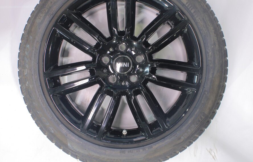 Mini Countryman F60 532 18 inch velgen Pirelli Runflat Winterbanden Origineel