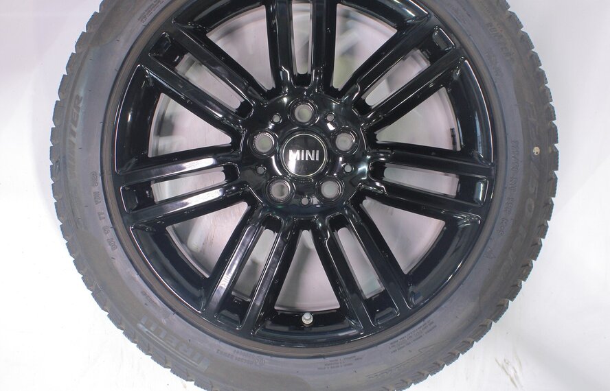 Mini Mini Countryman F60 532 18 inch velgen Pirelli Runflat Winterbanden Origineel