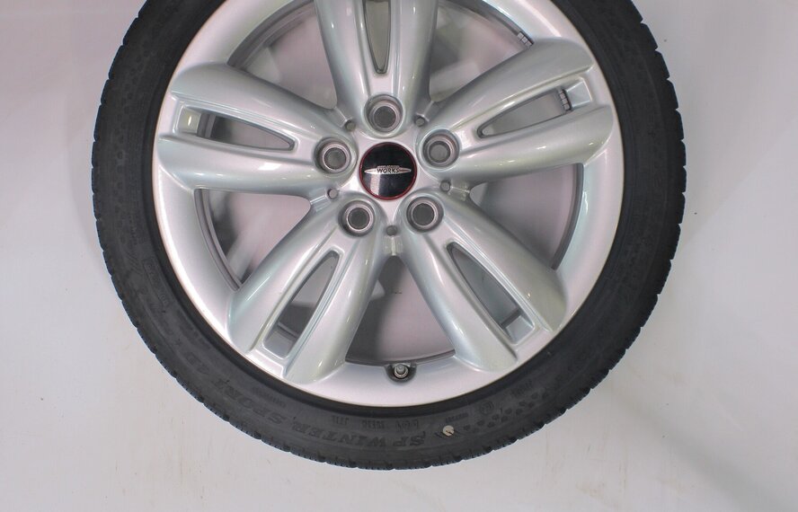 Mini Cooper / S / One / Cabrio F55 F56 F57 JCW501 17 inch velgen Dunlop Runflat Winterbanden Origineel