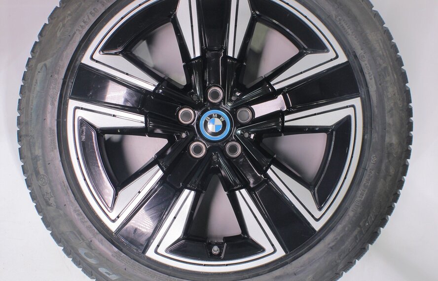 BMW BMW iX3 G08 842 19 inch velgen Pirelli Runflat Winterbanden Origineel