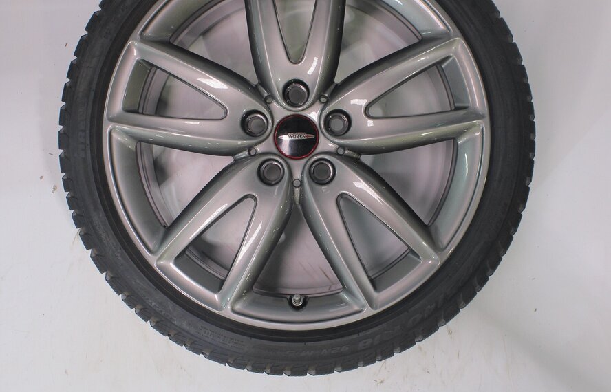 Mini Mini Clubman F54 JCW815 18 inch velgen Pirelli Runflat Winterbanden Origineel