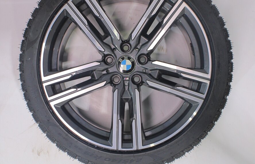 BMW BMW 5 serie G30 G31 8 serie G14 G15 G16 727M 19 inch velgen Pirelli Runflat Winterbanden Nieuw Origineel